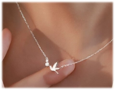 kissing-dove-pendant-necklace-rising shine-jewellery-gifts-women-girls-present-valentines-xmas 5